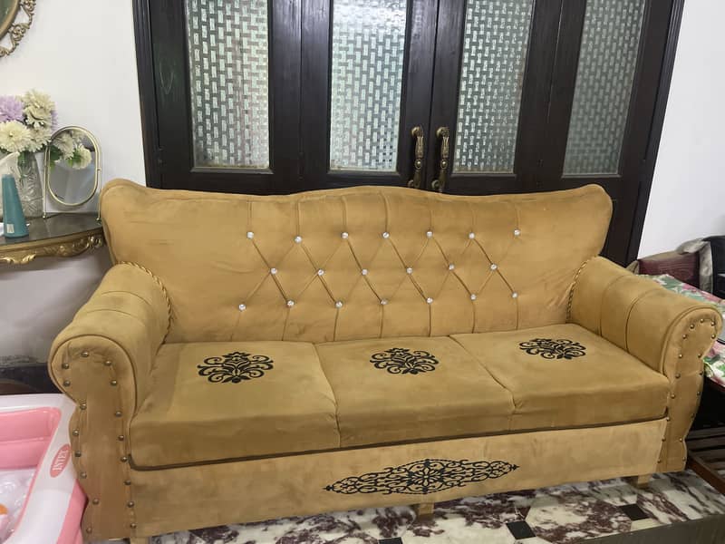 Excellent sofa condition 1