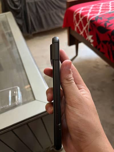 Google Pixel 8 officially pta t