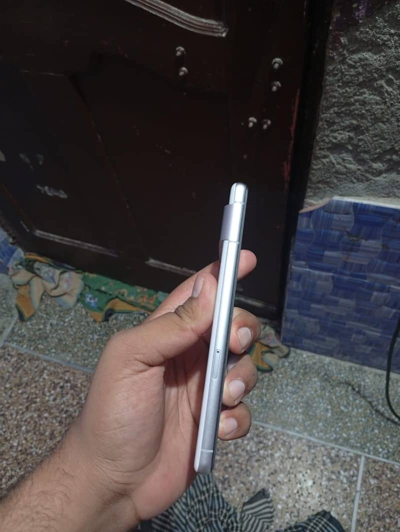 Google Pixel 7 3