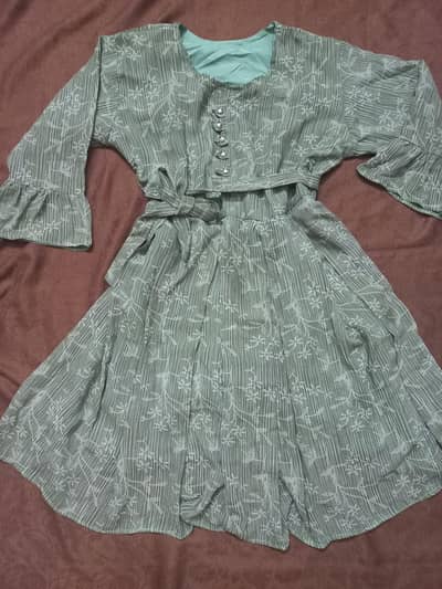 Women's frock and Hair Bumpit (Voluminous Hair Bun Mesh)