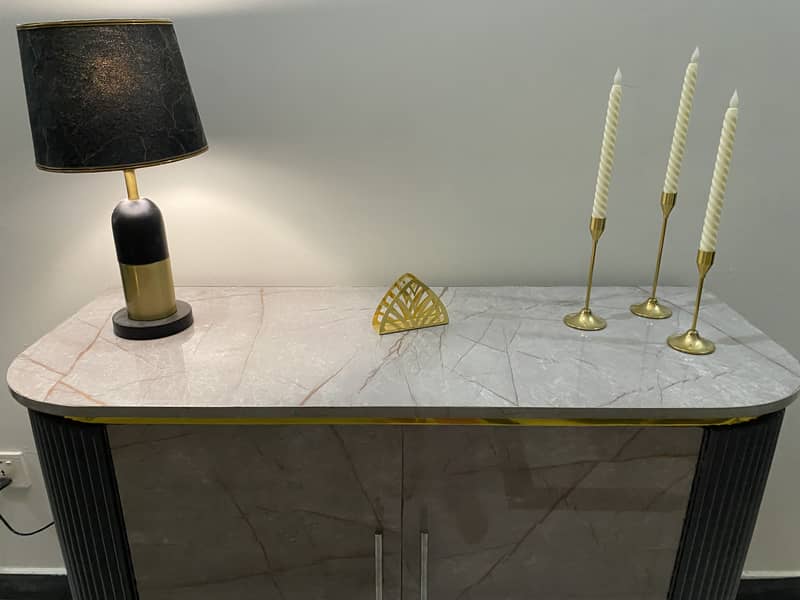console table 1