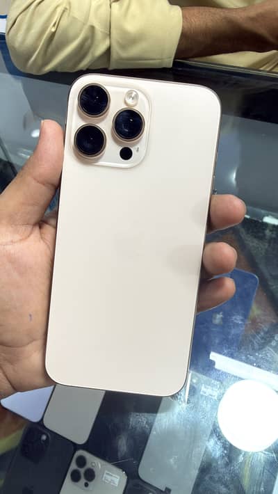 Apple iPhone 16 Pro Max