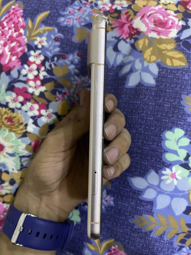 Google Pixel 8 3