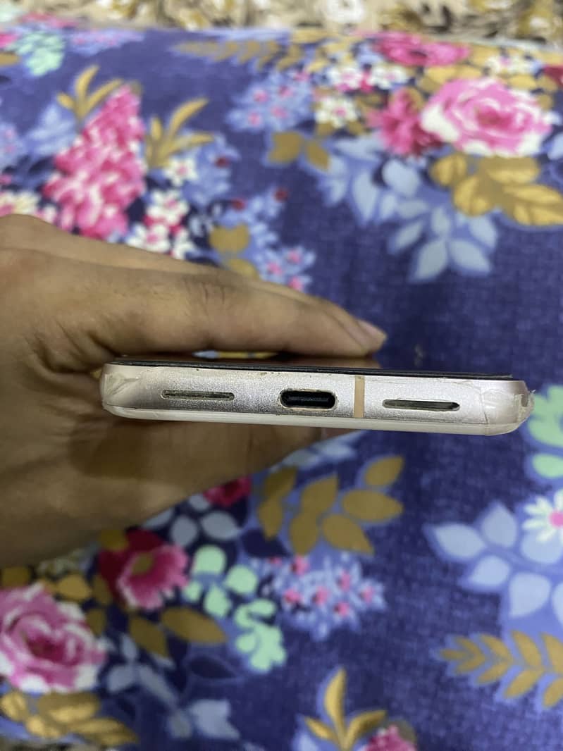 Google Pixel 8 5