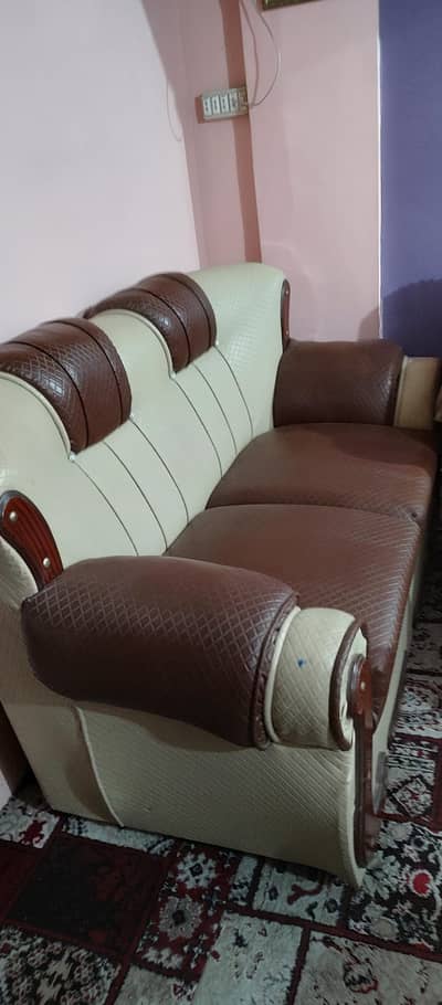 7 Seater Sofa Set – Good Condition – Family Use