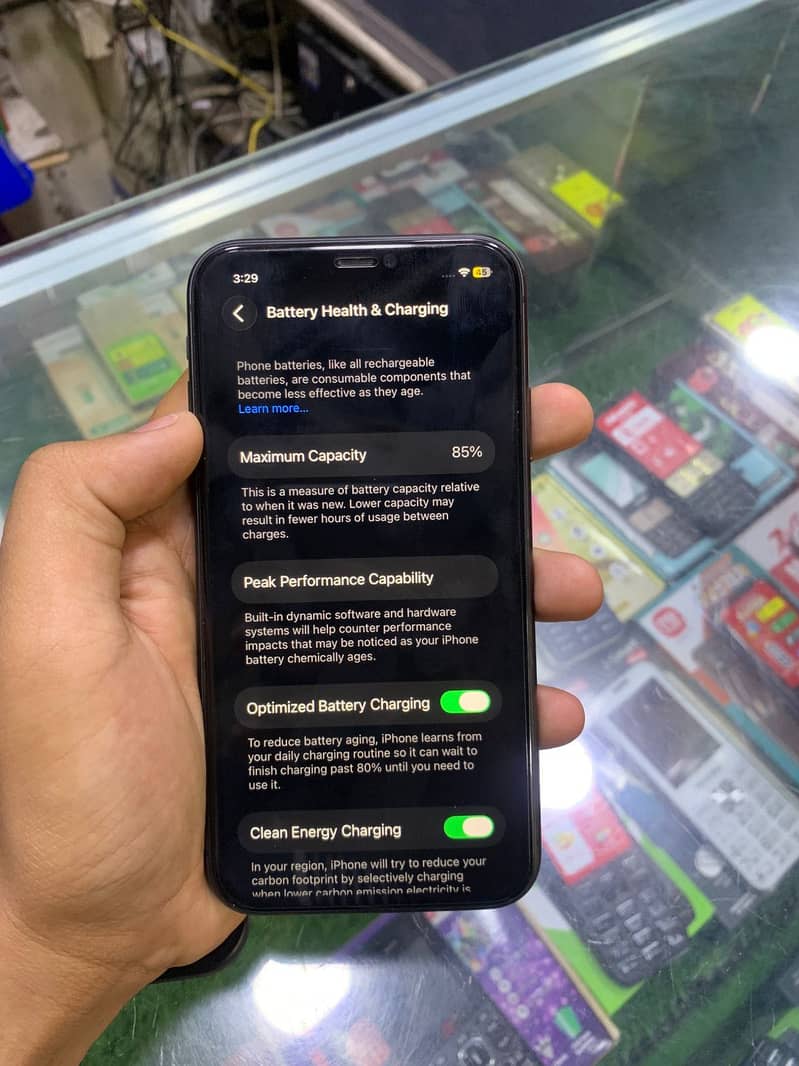 Apple iPhone 11 6