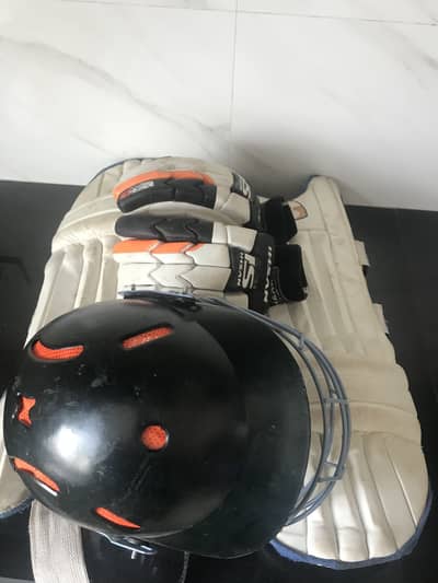 Full cricket Kit -SG Pads + ihsan gloves ++ hamlet