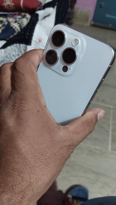 Apple iPhone 15 Pro