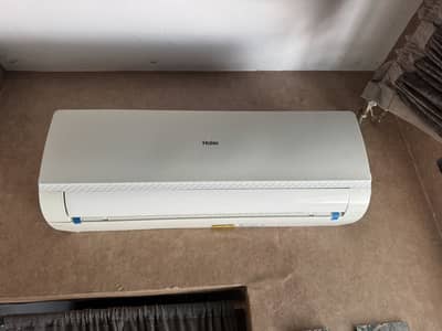Ac 1.5 ton New 10/10