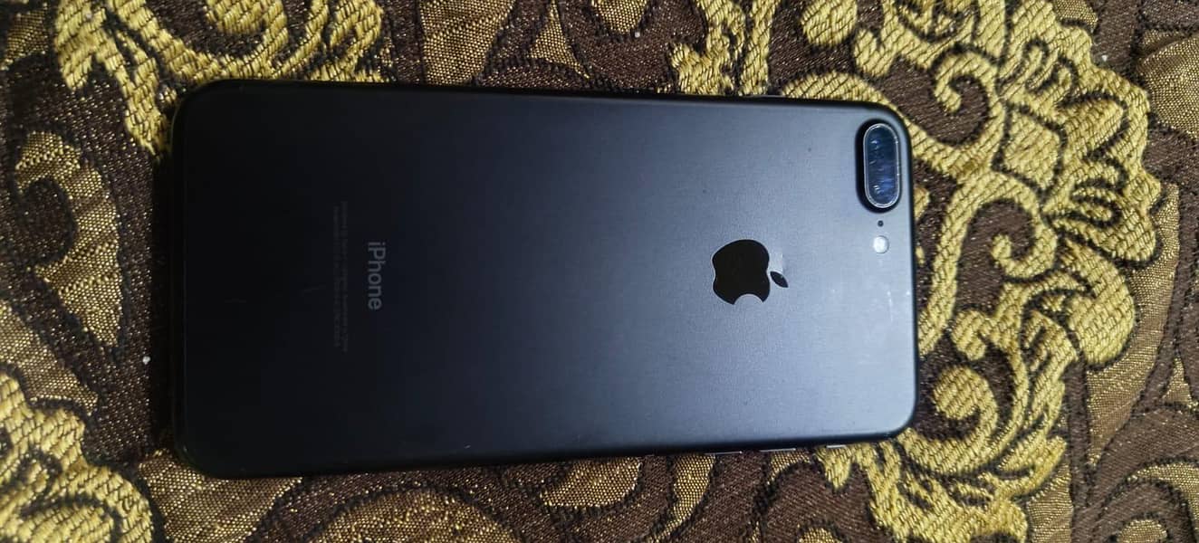 Apple iPhone 7 Plus 0