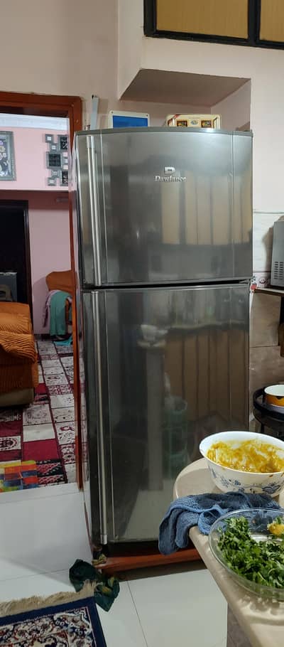 Dawlance Refrigerator 16-18 Cubic, Original Condition.