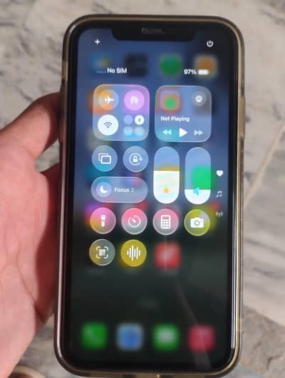 iPhone 11 LLA variant