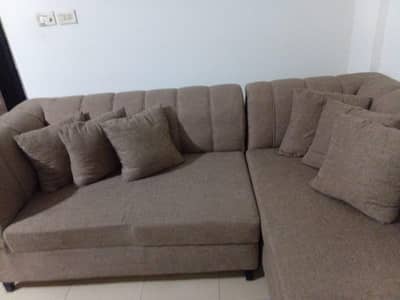 new condition shape sofa
