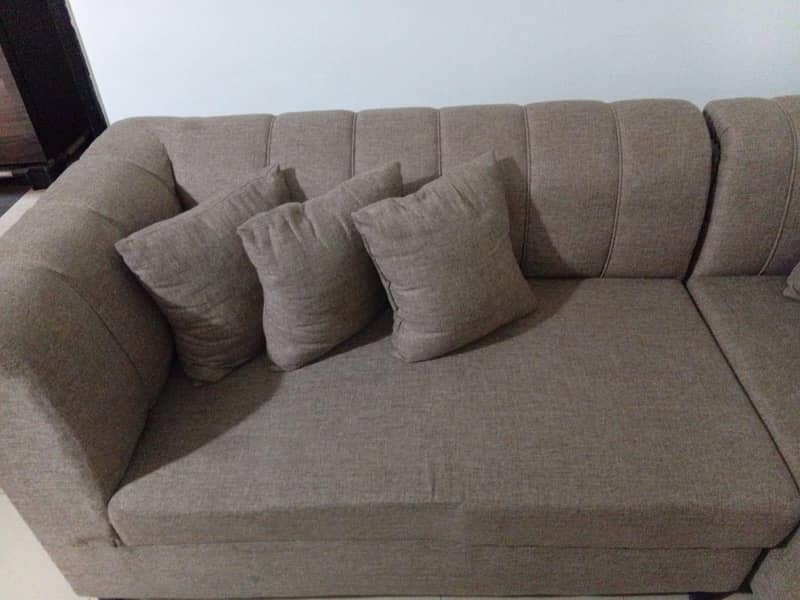 new condition shape sofa 2