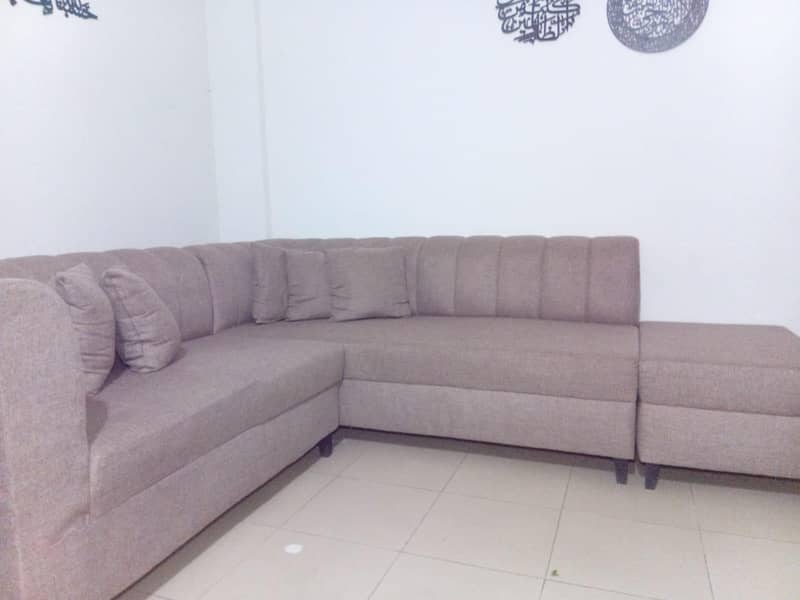 new condition shape sofa 6