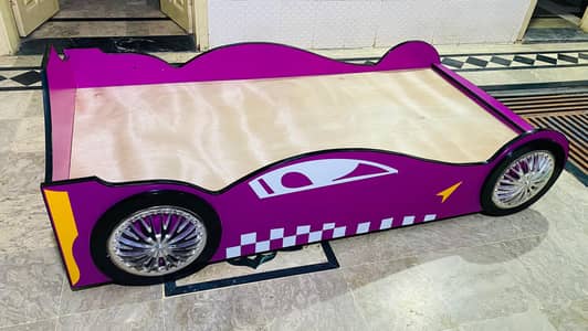 Car bed only 6 month use with mattress