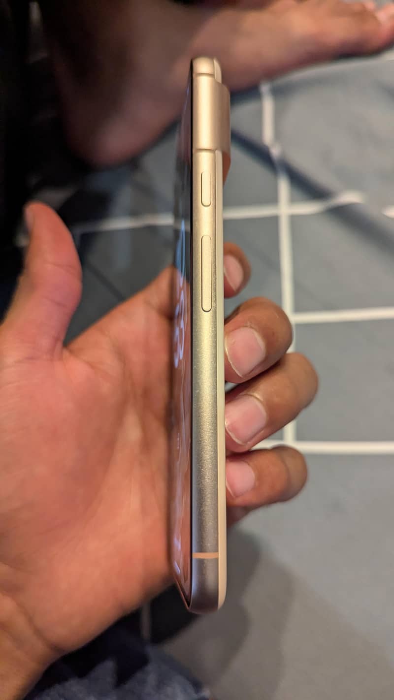 Google Pixel 8 3