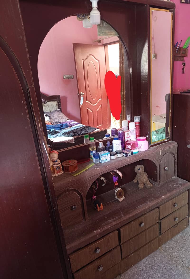 Dressing Table 0