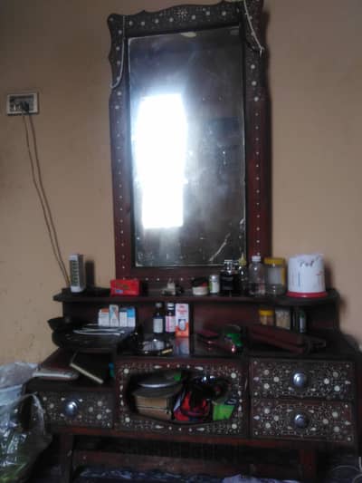 dressing Table for sale in gujranwala
