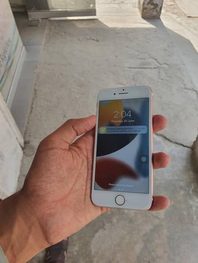 Apple iPhone 7