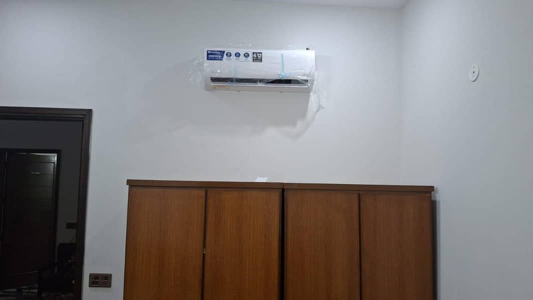 Split AC 1.0 Ton 3