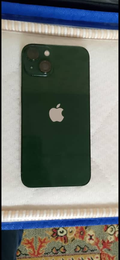 Apple iPhone 13