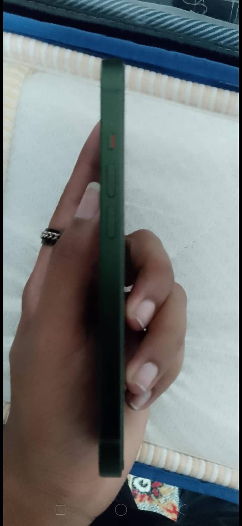 Apple iPhone 13 1