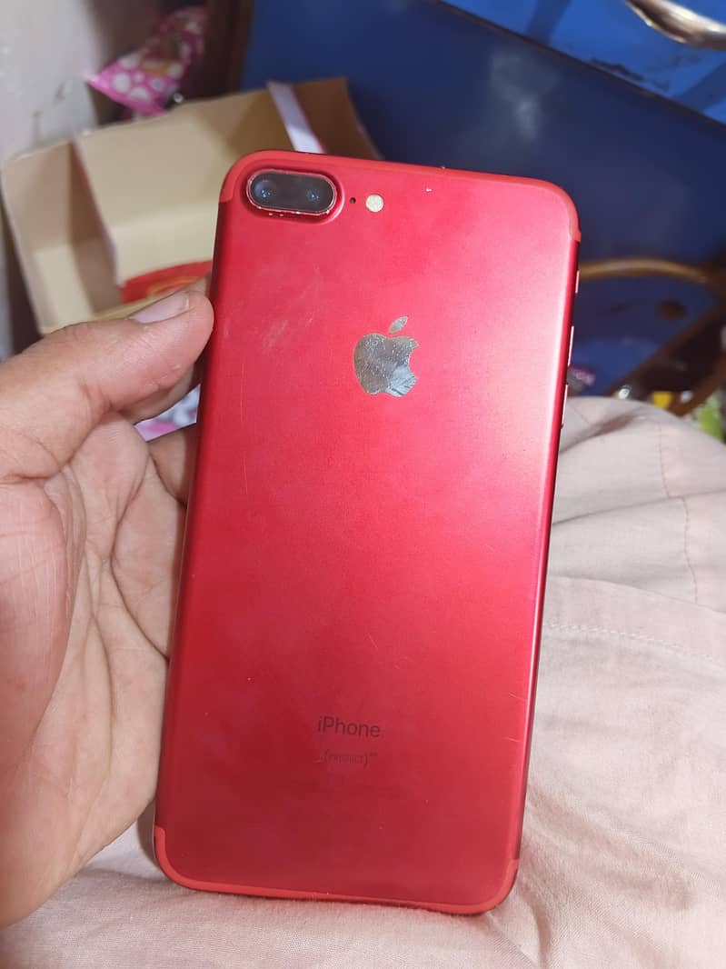Apple iPhone 7 Plus 1