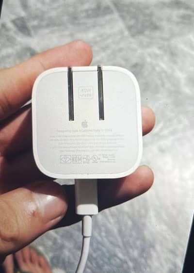 I phone carger 40_60 w from sudia Ariba for sall