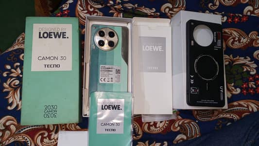 Tecno CAMON 30