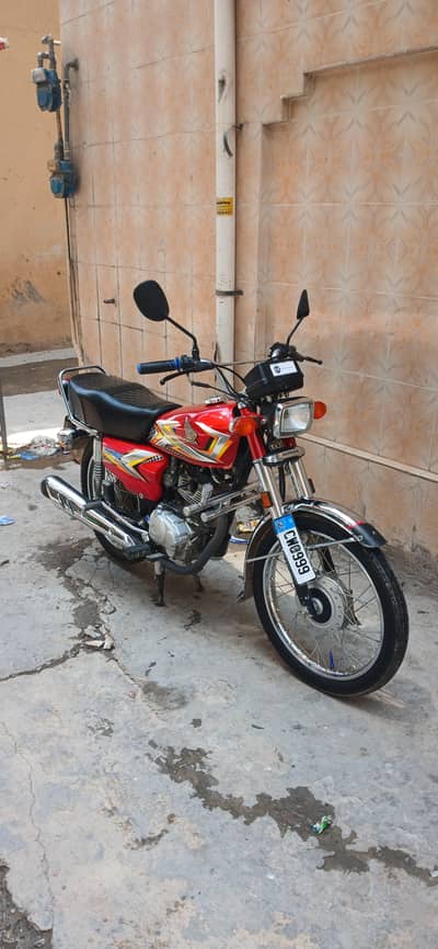 Honda 125. . . 25 model for sale
