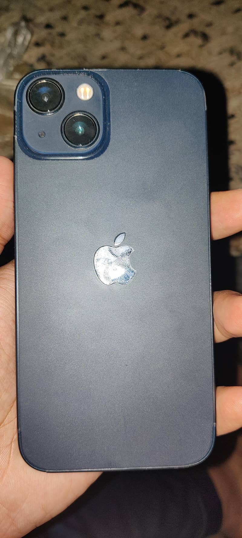 Apple iPhone 13 0