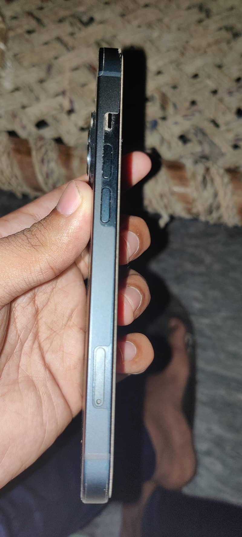 Apple iPhone 13 2
