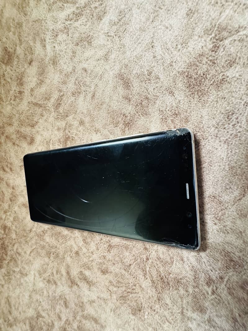 Samsung Mobile Note 8 6