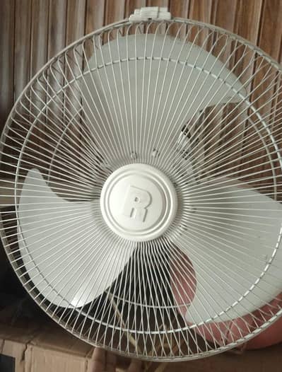 Royal fan brand new condtion