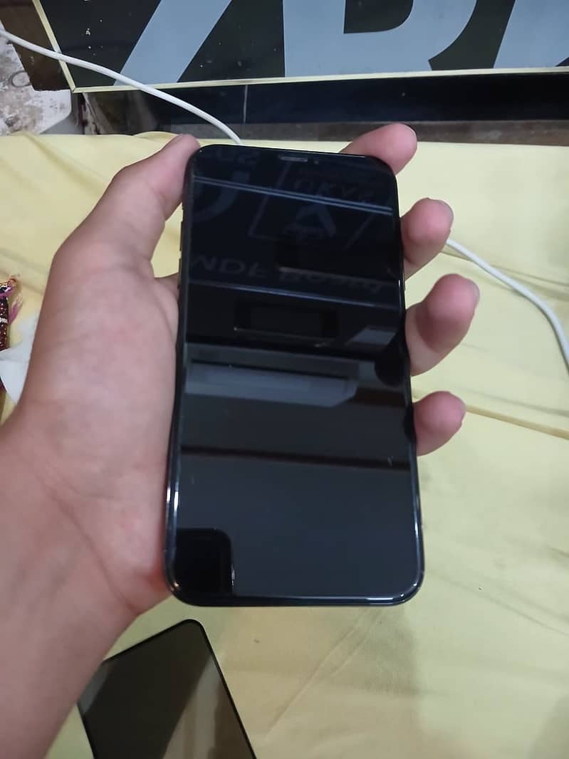 Apple iPhone X 2