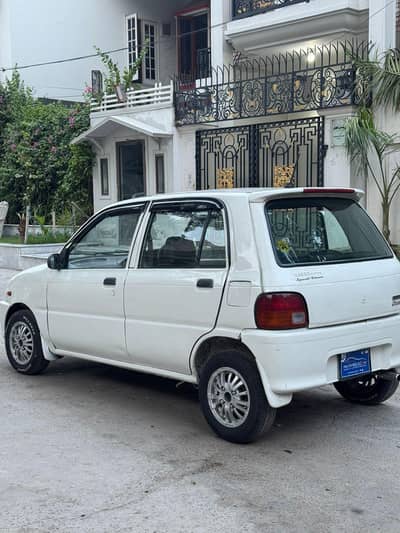 Daihatsu Cuore 2005