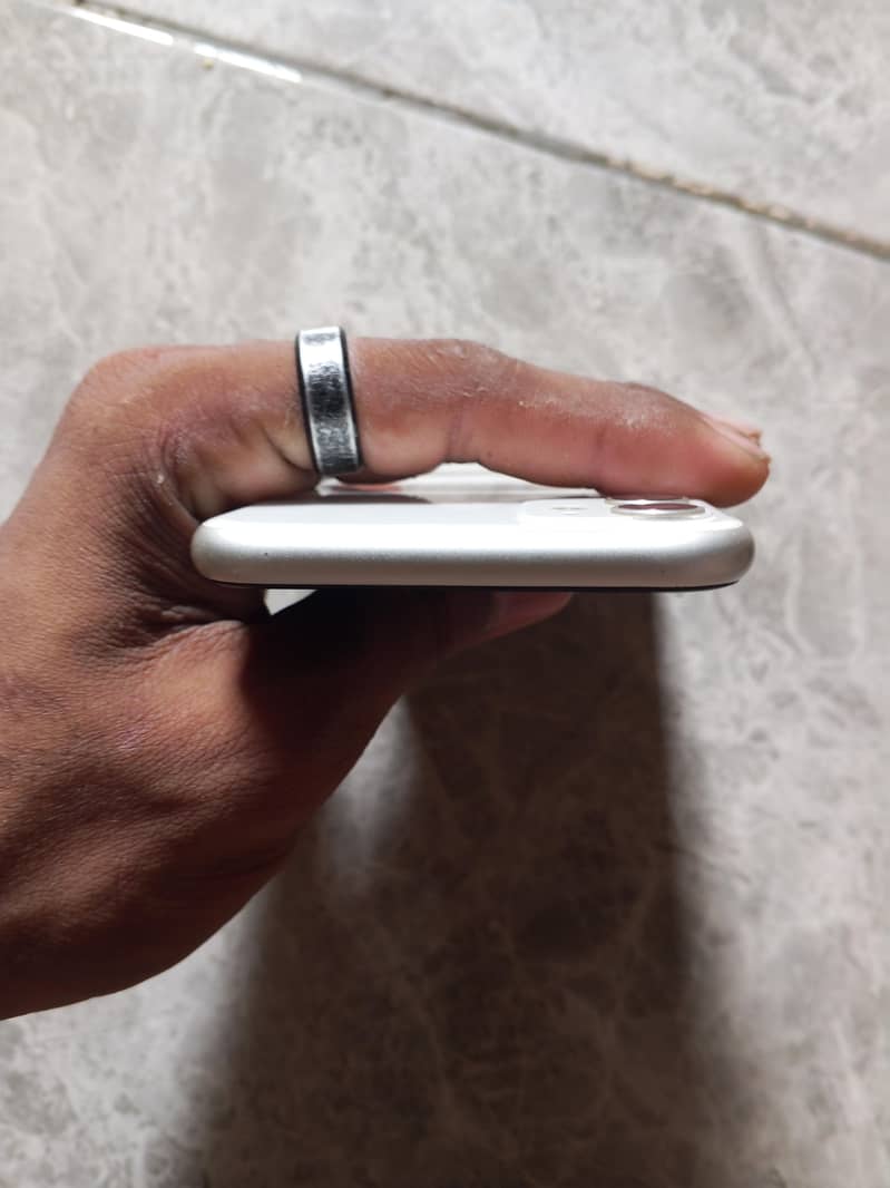 iphone 11 3