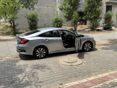 Honda Civic Oriel 2017