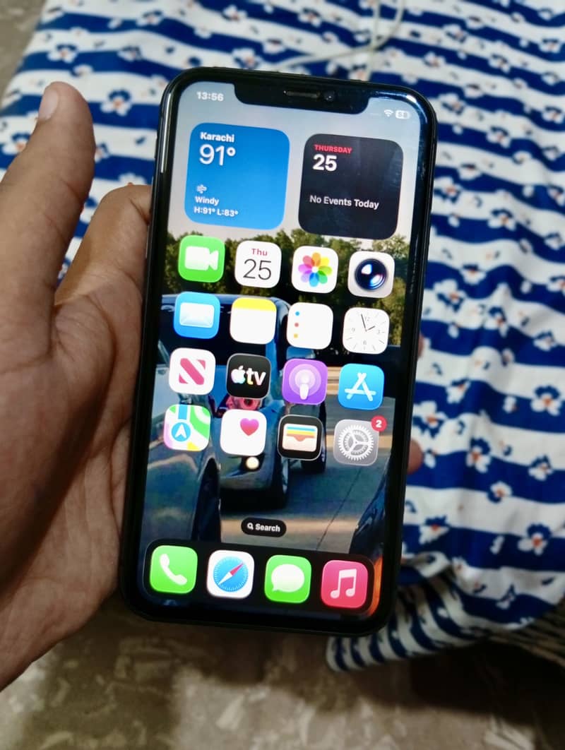 Apple iPhone 11 3