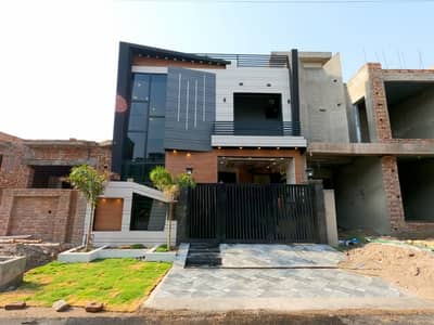 Ideally Located House Of 5 Marla Is Available For sale In Park View City