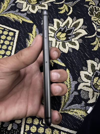 Apple iPhone 8