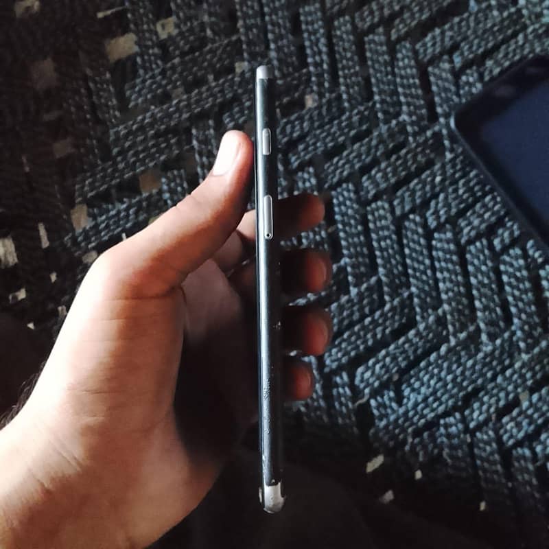 Apple iPhone 6 Plus 1