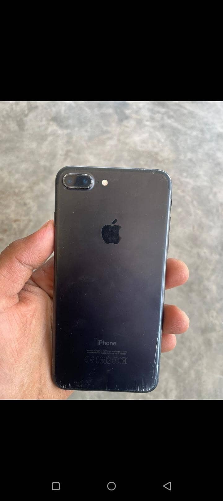 Apple iPhone 7 Plus 0