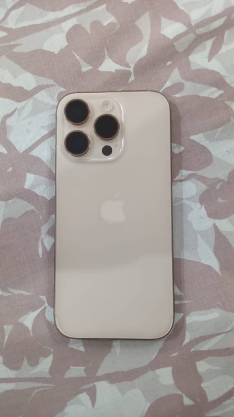 Apple iPhone 16 Pro 2