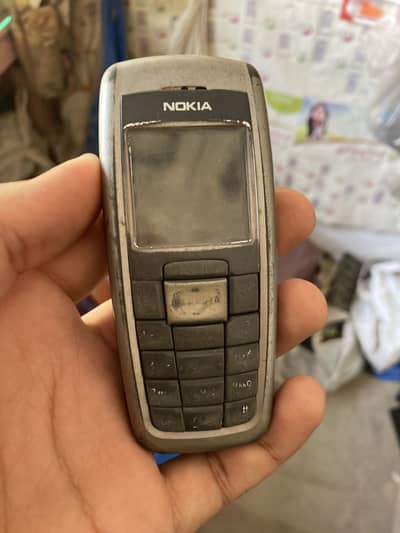 Nokia 2600 antique