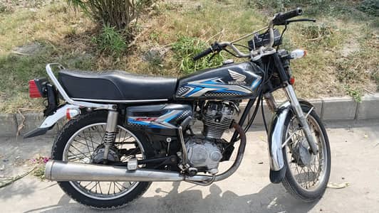 Honda 125 2012 model neat clean