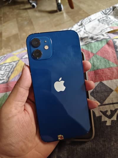 Apple iPhone 12
