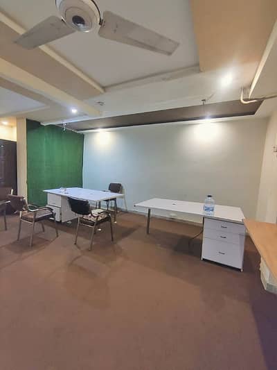 700 Square Feet Office For rent In The Perfect Location Of Johar Town