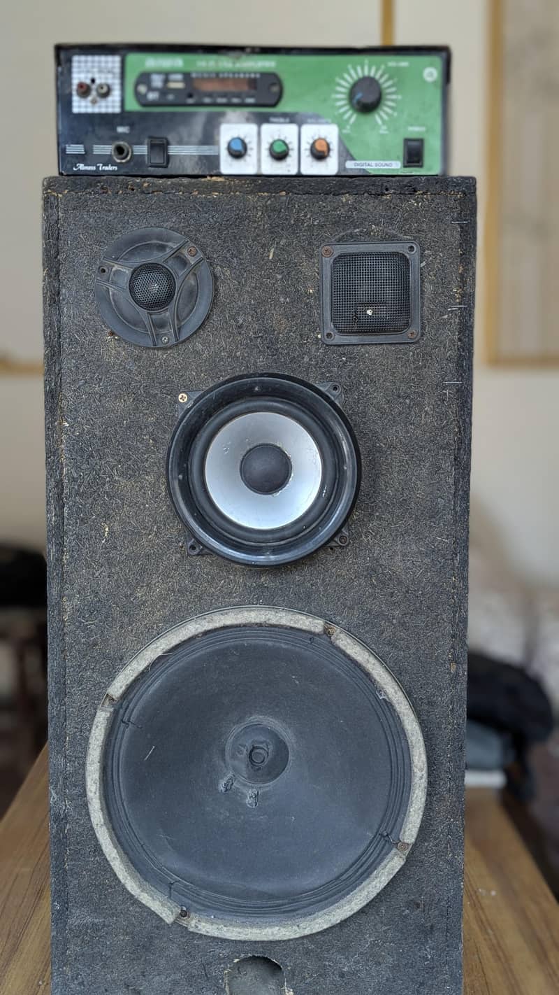 amplifier+speaker 0